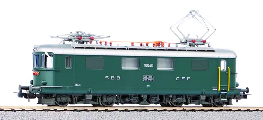 SBB Elektrolokomotive Re 4/4 I 10040, grün mit TEE-Schild, Ep. III/IV, DCS