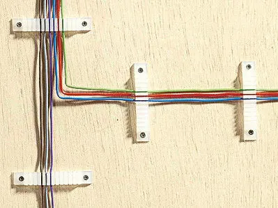 Kabelhalter 10 Klemmleisten